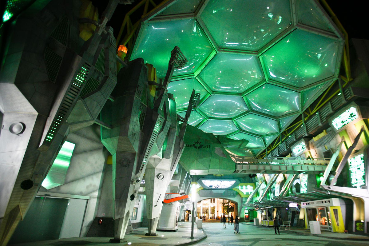 universal-studios-singapore_sci-fi-city-1_1200x800